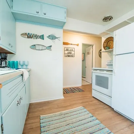 Geneva Beach House Geneva Suite